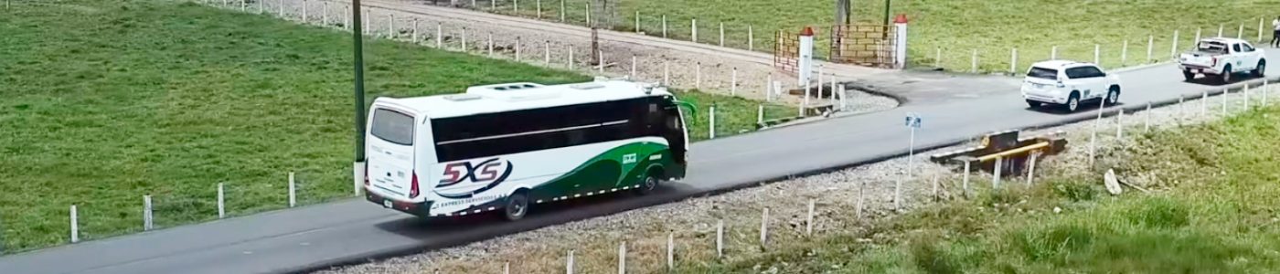 bus y vehiculo 5express